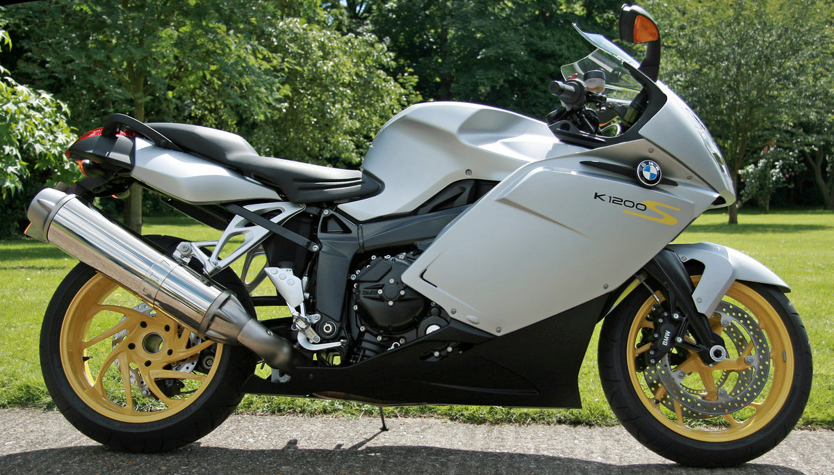 Real BMW K1200S photographed outdoors in full right-side view by David Dawson; visual identification example, not a NiceFairings product