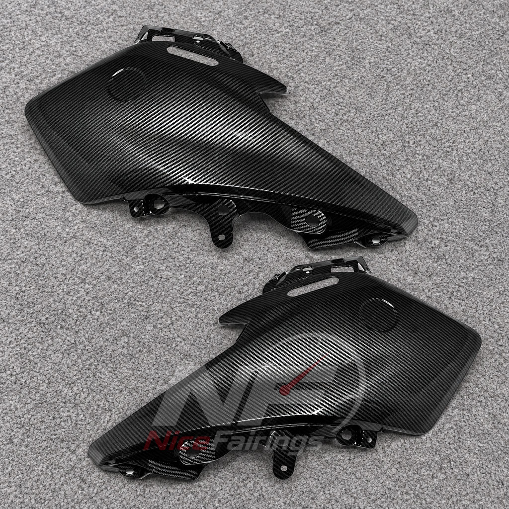 Custom Fairings Fit 2022-2024 YAMAHA TMAX560 - Scooter ABS Bodywork - Black Carbon Fiber Look | NiceFairings - side angle image