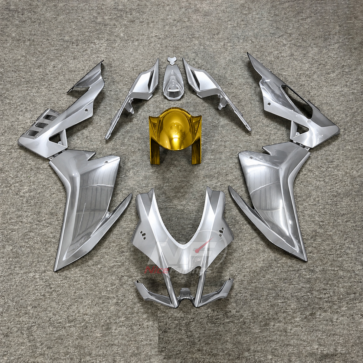 APRILIA RSV4 1000 2016-2020 - Silver with gold fender - paint design NO.4 option image