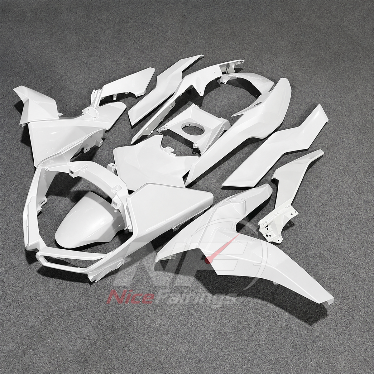 Fairings Kit Fits 2019-2025 BMW C400GT - Injection-Molded ABS Plastic - White Black | NiceFairings - front angle image