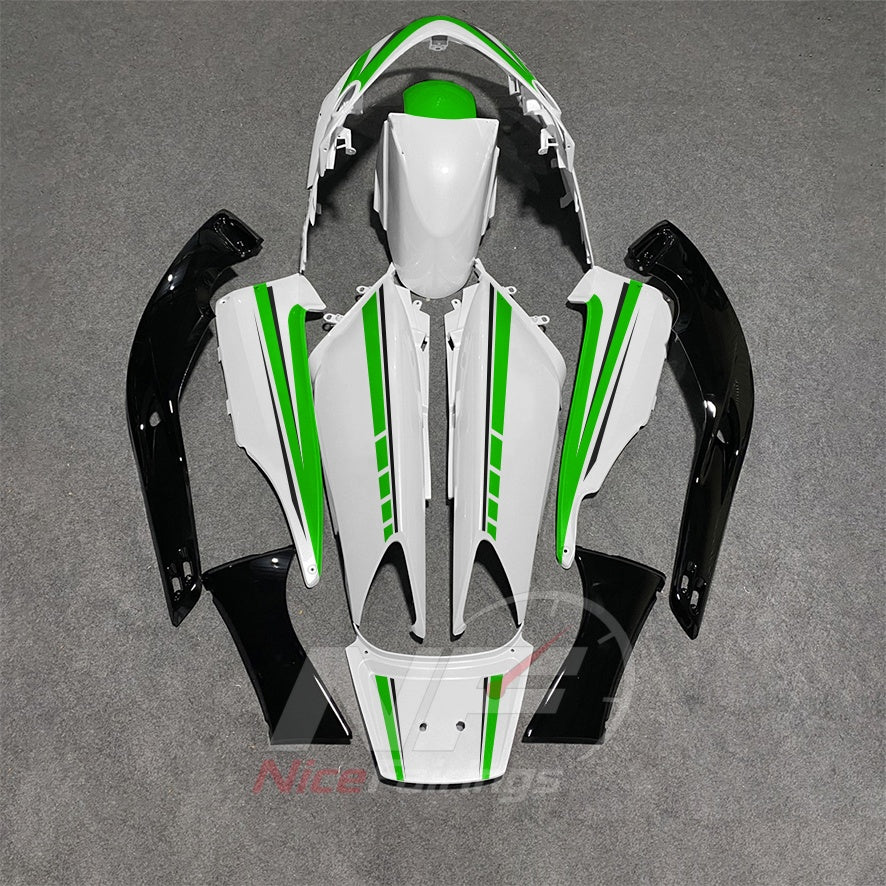 Motorcycle Fairing Kit Fits 2001-2007 YAMAHA TMAX500 (T-MAX500) - Custom-Painted ABS Bodywork - White Green Black | NiceFairings - side angle image