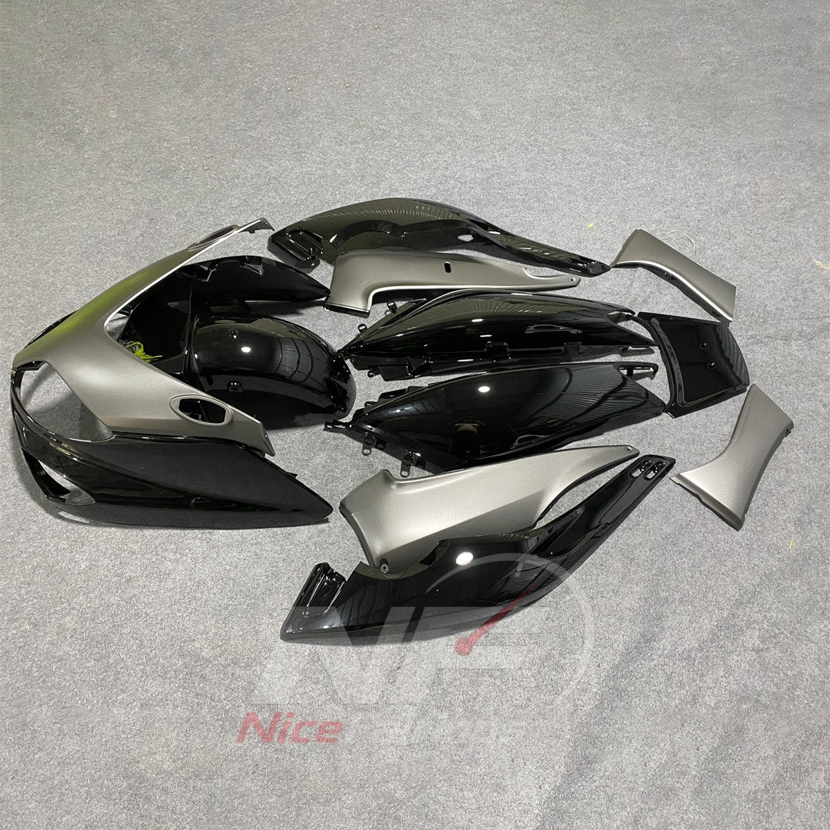 Fairing Kit Fits 2001-2007 YAMAHA TMAX500 - ABS Plastic Bodywork - Silver Gray Black | NiceFairings - front angle image