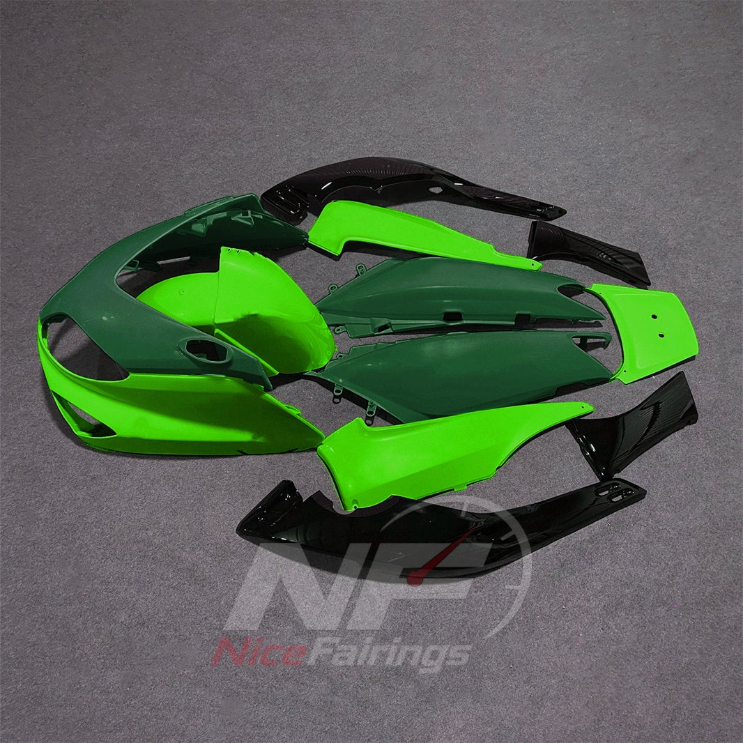 Replacement Fairings Fit 2001-2007 YAMAHA TMAX500 (T-MAX500) - Custom-Painted ABS Bodywork - Green Black | NiceFairings - front angle image