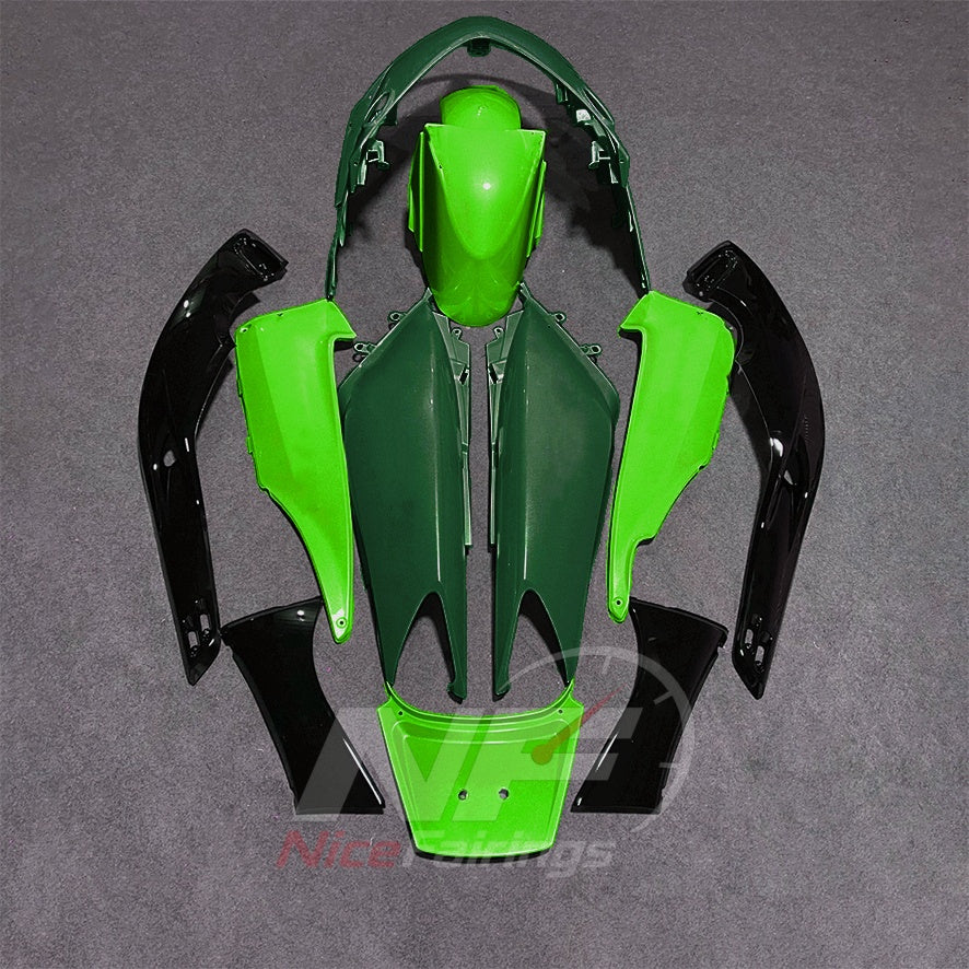 Replacement Fairings Fit 2001-2007 YAMAHA TMAX500 (T-MAX500) - Custom-Painted ABS Bodywork - Green Black | NiceFairings - side angle image