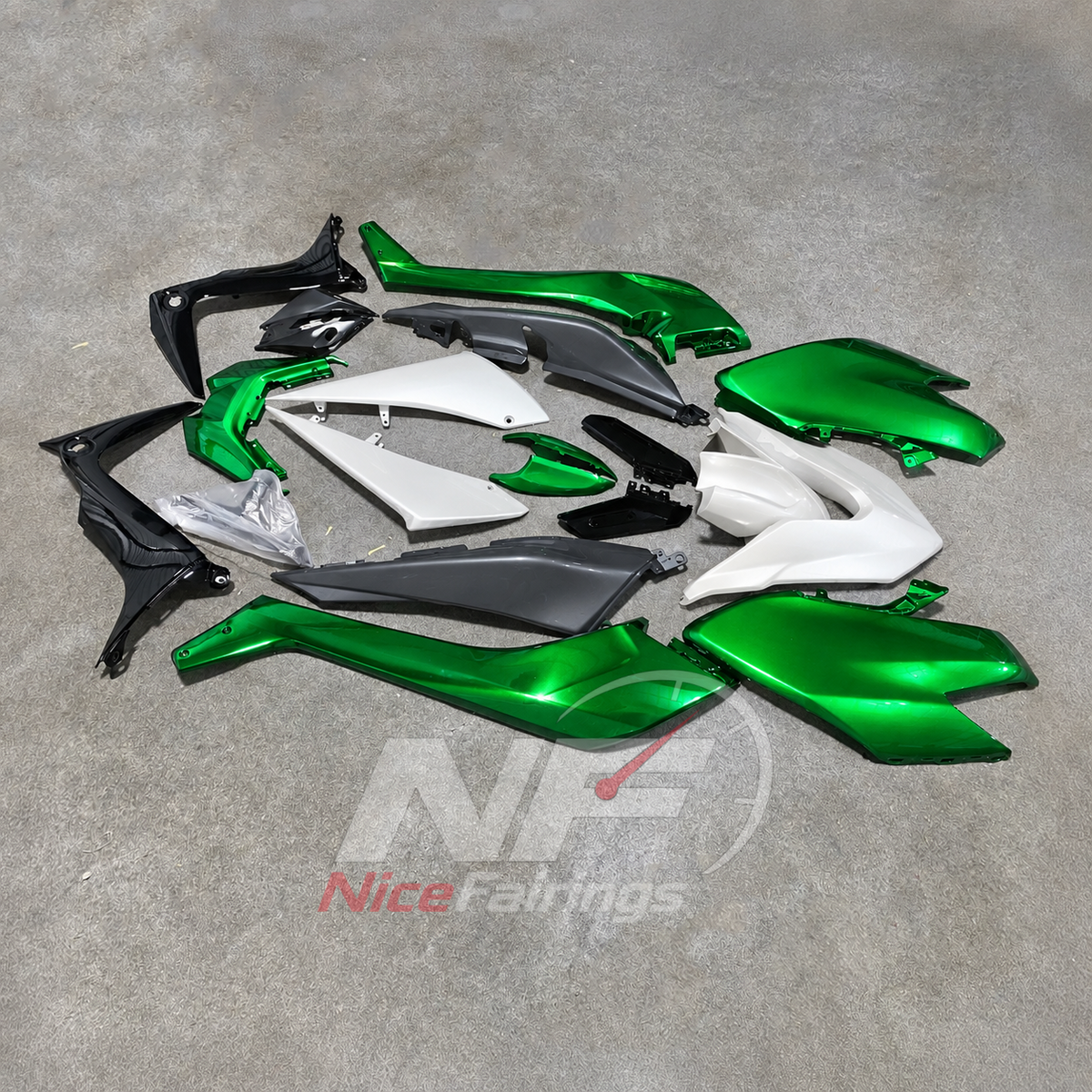 Replacement Green ABS Injection Fairing Kit Fits 2017-2019 YAMAHA TMAX530 SJ14 | NiceFairings - front angle image