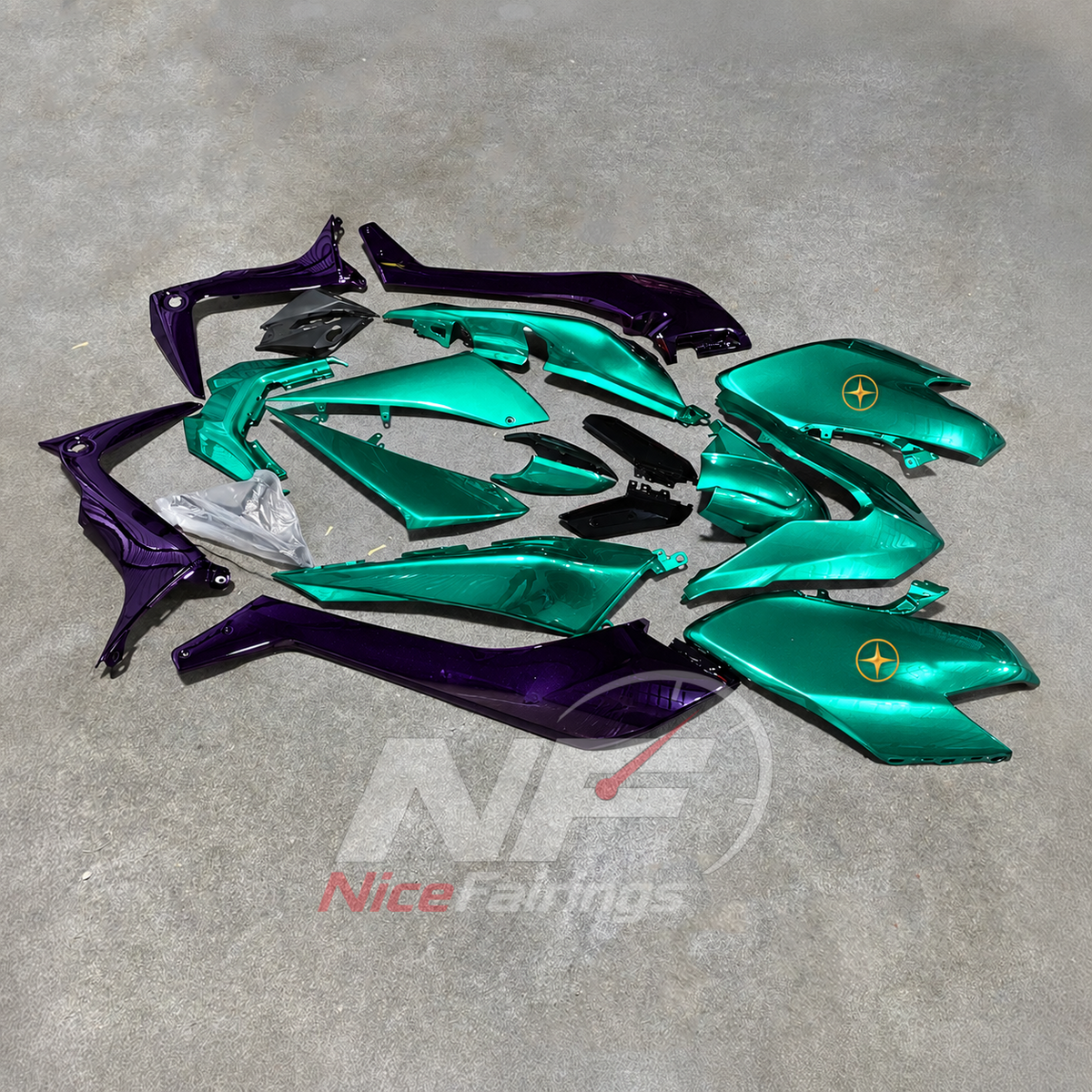 Premium Green Replacement Body Panels Compatible with 2017-2019 YAMAHA TMAX530 SJ14 | NiceFairings - side angle image
