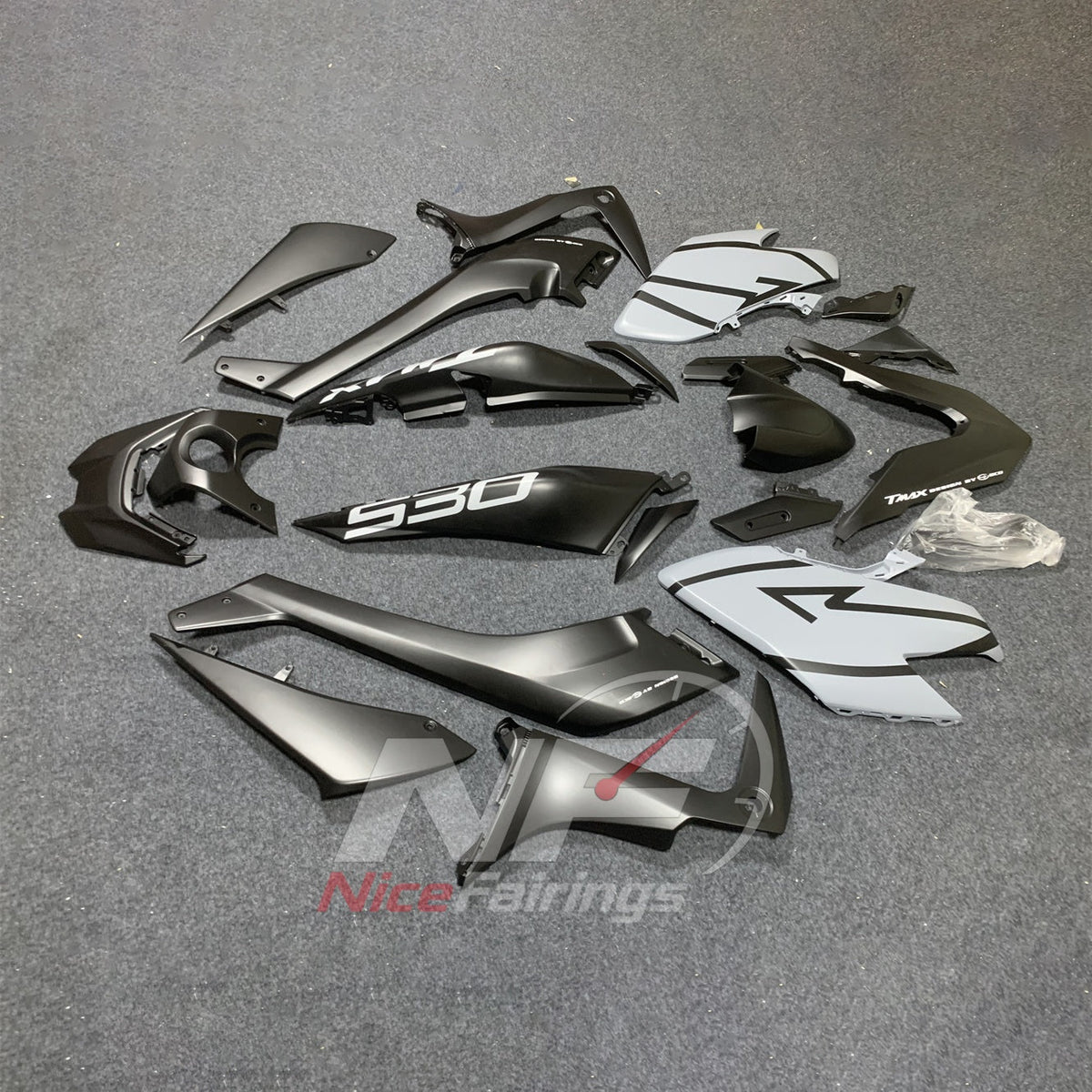 Race-Grade Silver Injection-Molded Bodywork Set Fits 2017-2019 YAMAHA TMAX530 SJ14 | NiceFairings - front angle image