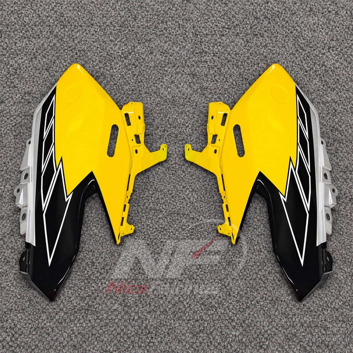 2025-2026 Yamaha TMAX560 ABS fairing kit - Yellow Black ABS Fairings - view 5