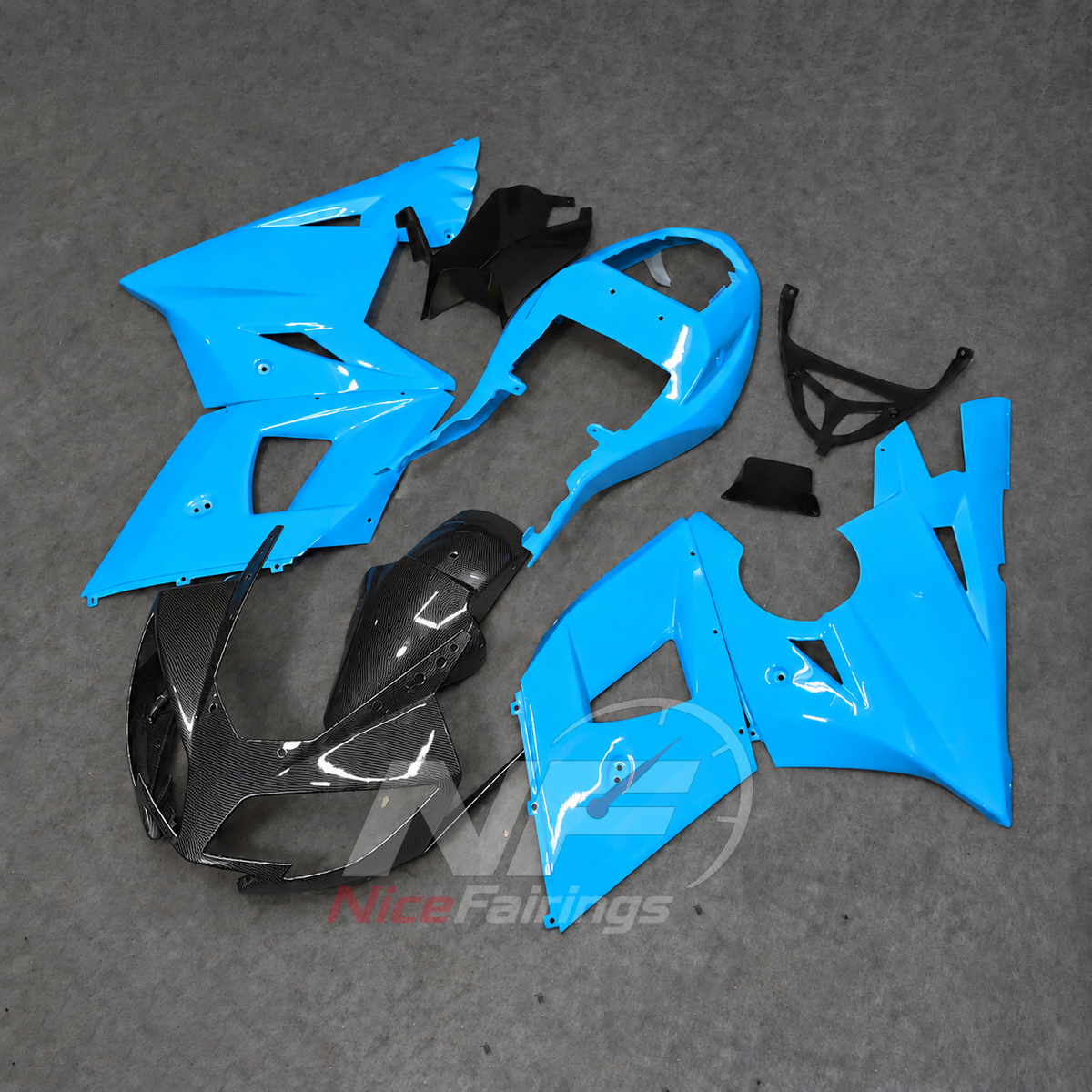 Motorcycle Fairing Kit Fits 2003-2005 TRIUMPH Daytona 600/650 - Carbon Fiber Look ABS Bodywork - Blue Black Carbon Fiber Look | NiceFairings - front angle image