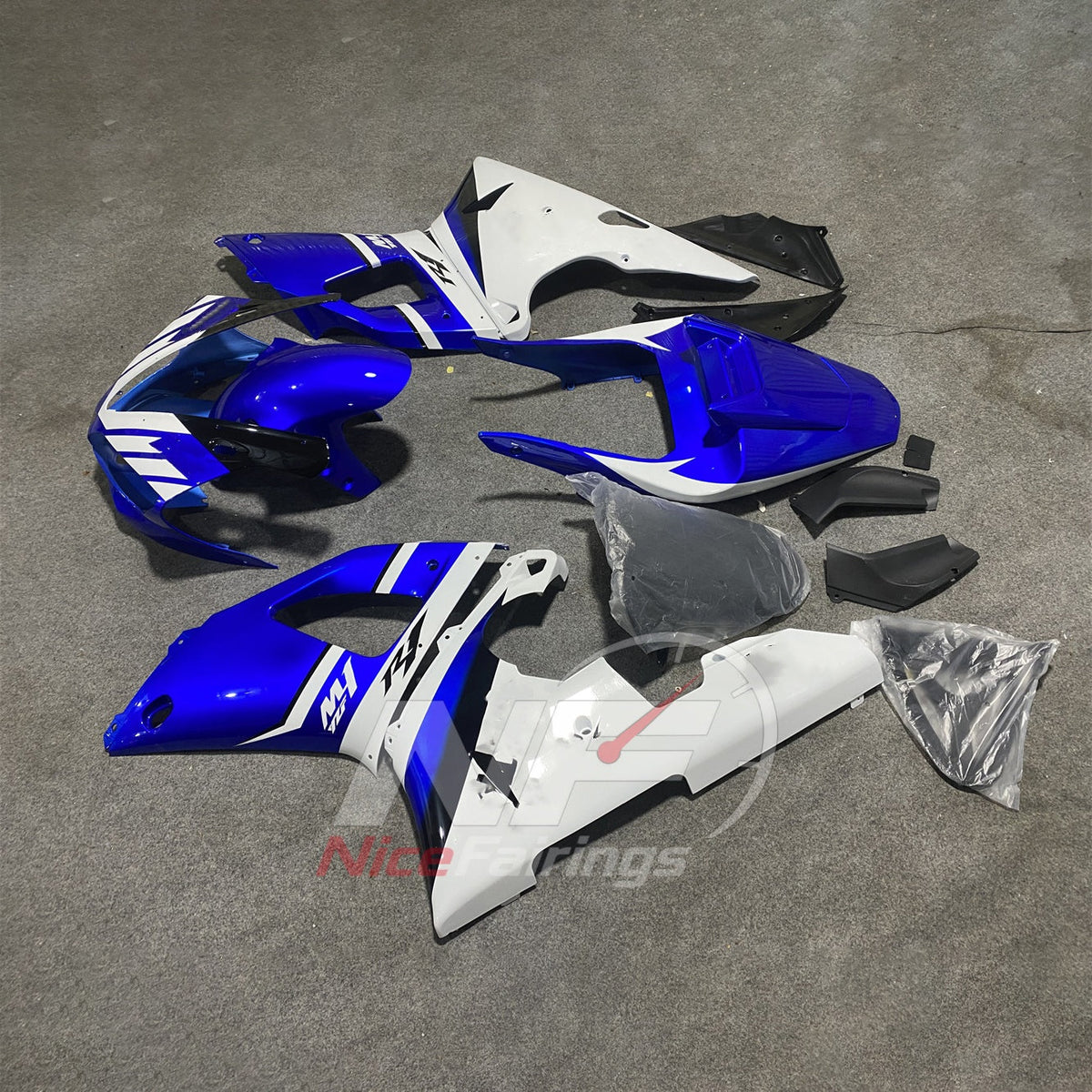 Injection-Molded ABS Bodywork Set Compatible with YAMAHA YZF-R1 RN04 2000-2001 - Blue White | NiceFairings - side angle image