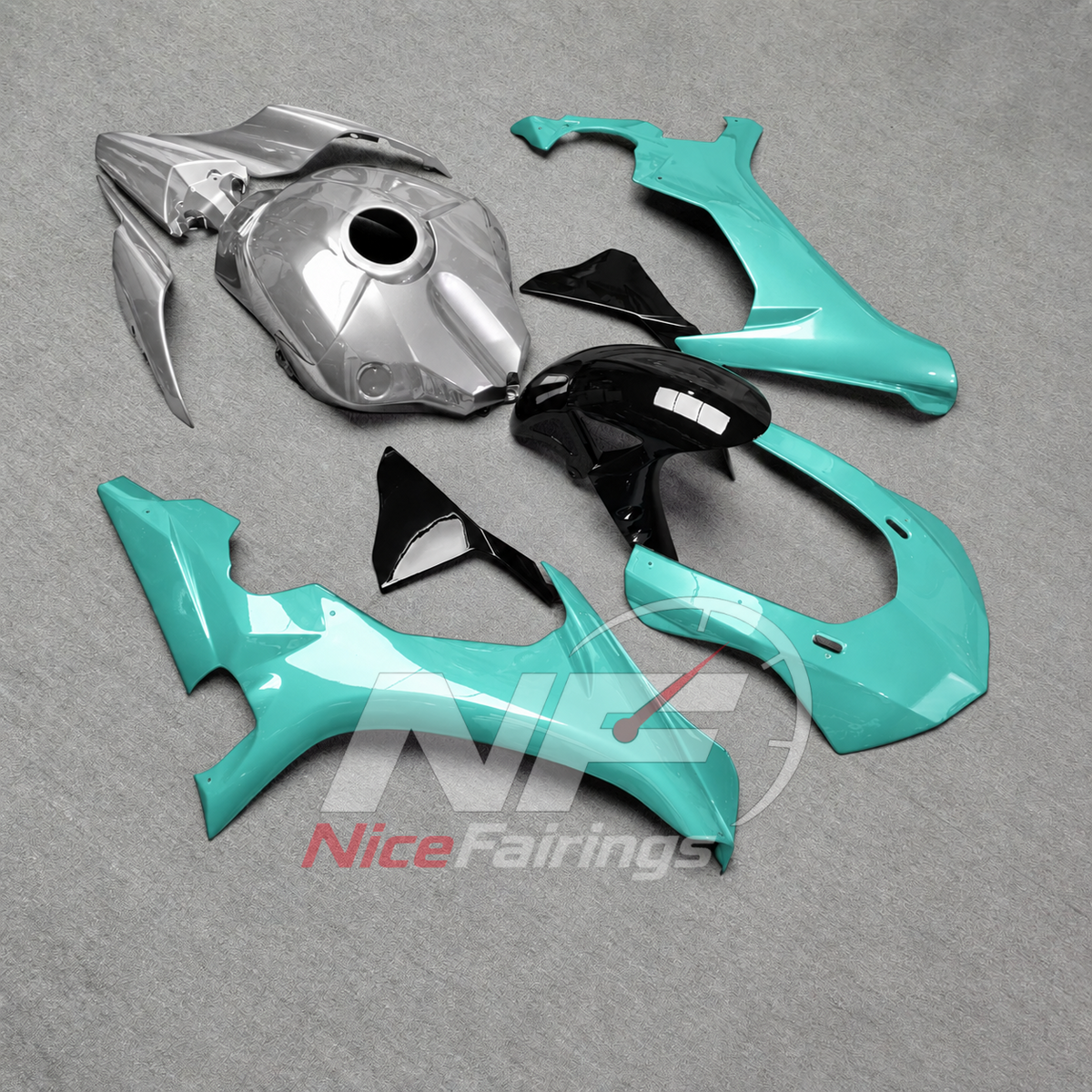 For Yamaha YZF-R1 2015-2019 Turquoise Silver Motorcycle Fairings | NiceFairings - front angle image