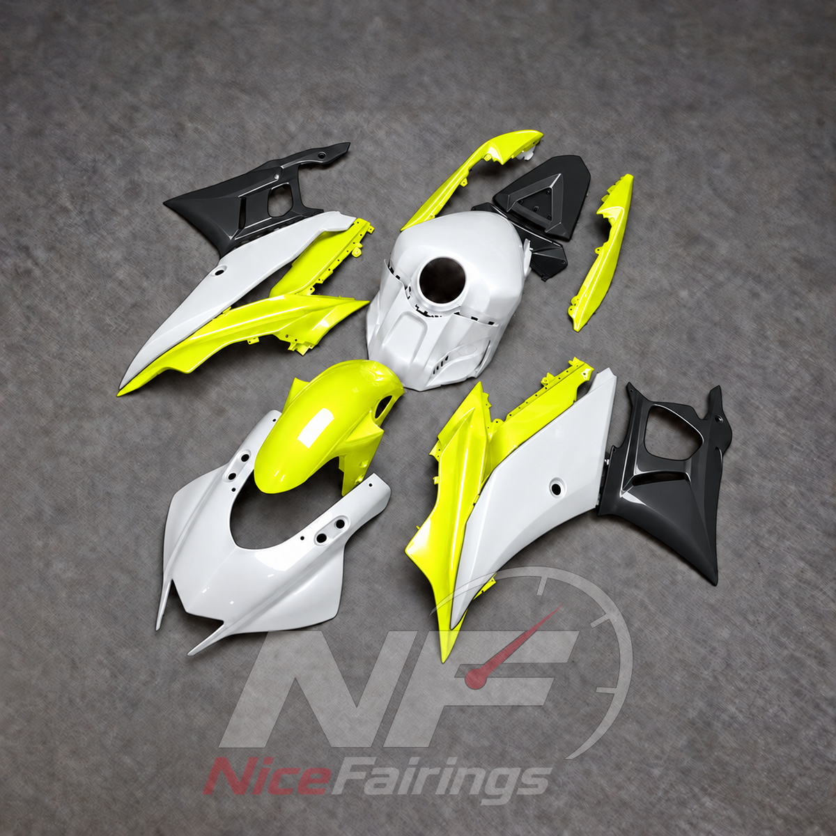 Aftermarket Sportbike Bodywork Set Fits Yamaha YZF-R25 YZF-R3 2019-2024 | NiceFairings - front angle image