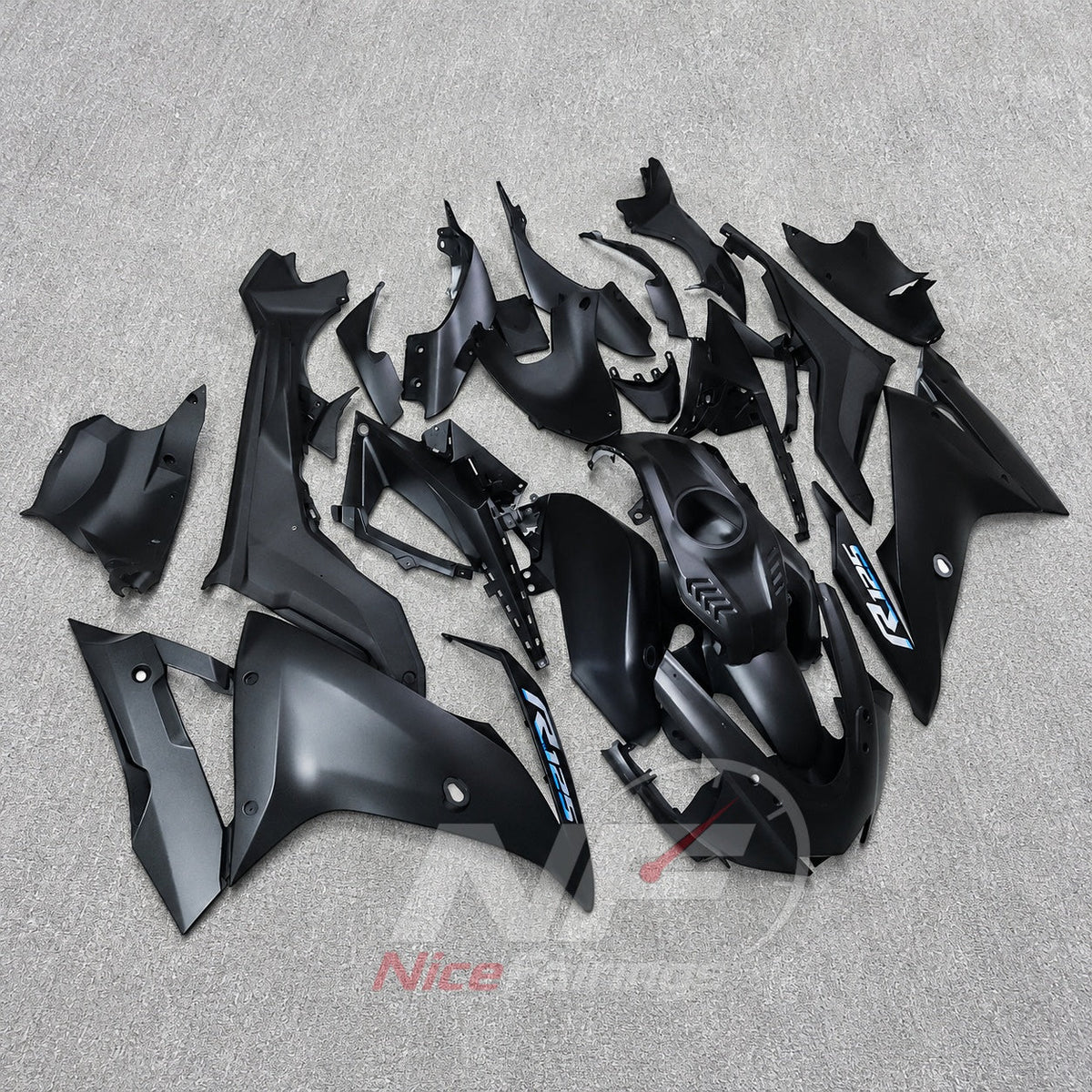 Custom Fairings Fit 2019-2022 YAMAHA YZF-R125 - ABS Plastic Bodywork - Black Charcoal | NiceFairings - front angle image