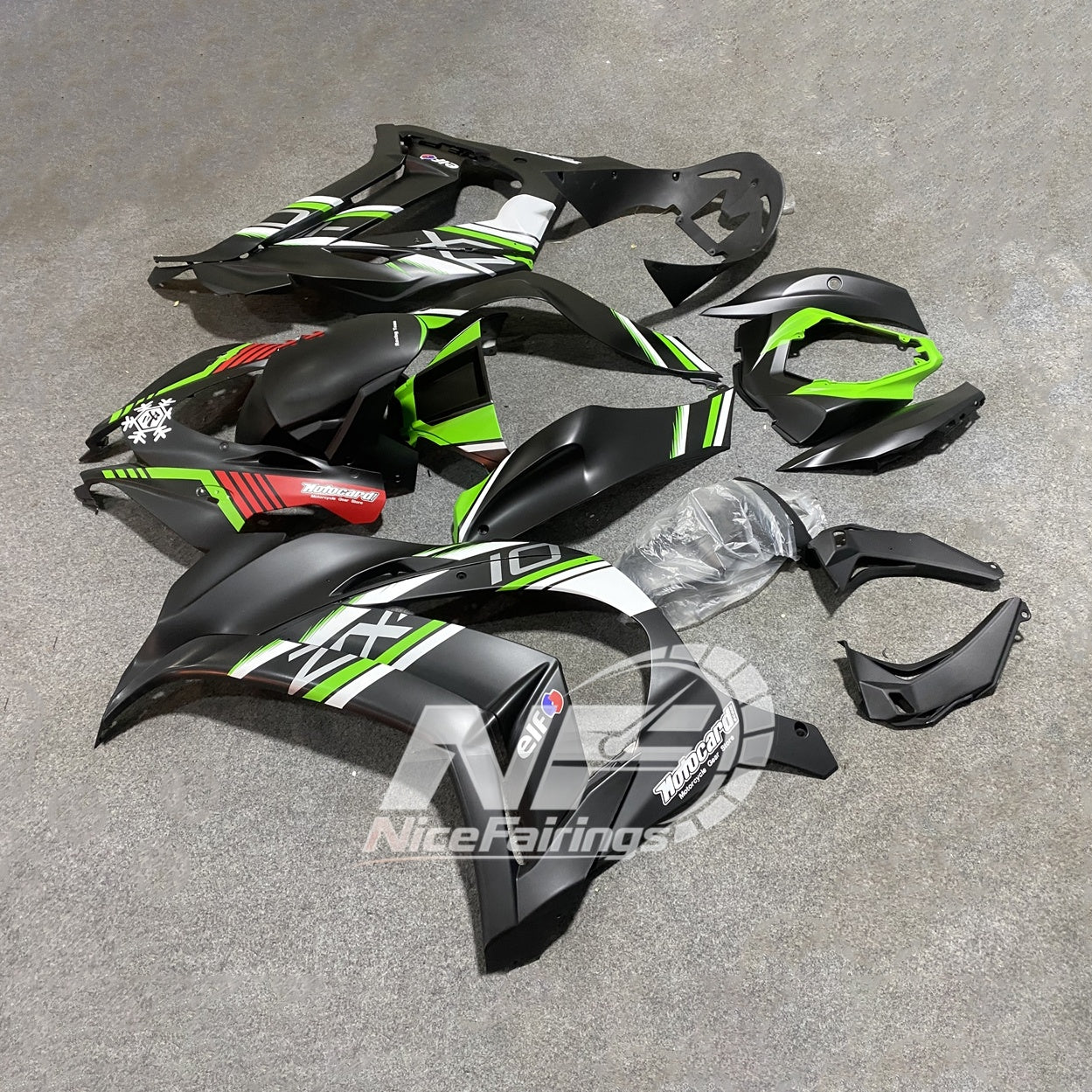 For Kawasaki ZX10R 2016-2020 Set Carbon Fiber Custom Painted Design UV-Resistant Coa Fairings Kit | NiceFairings - front angle image
