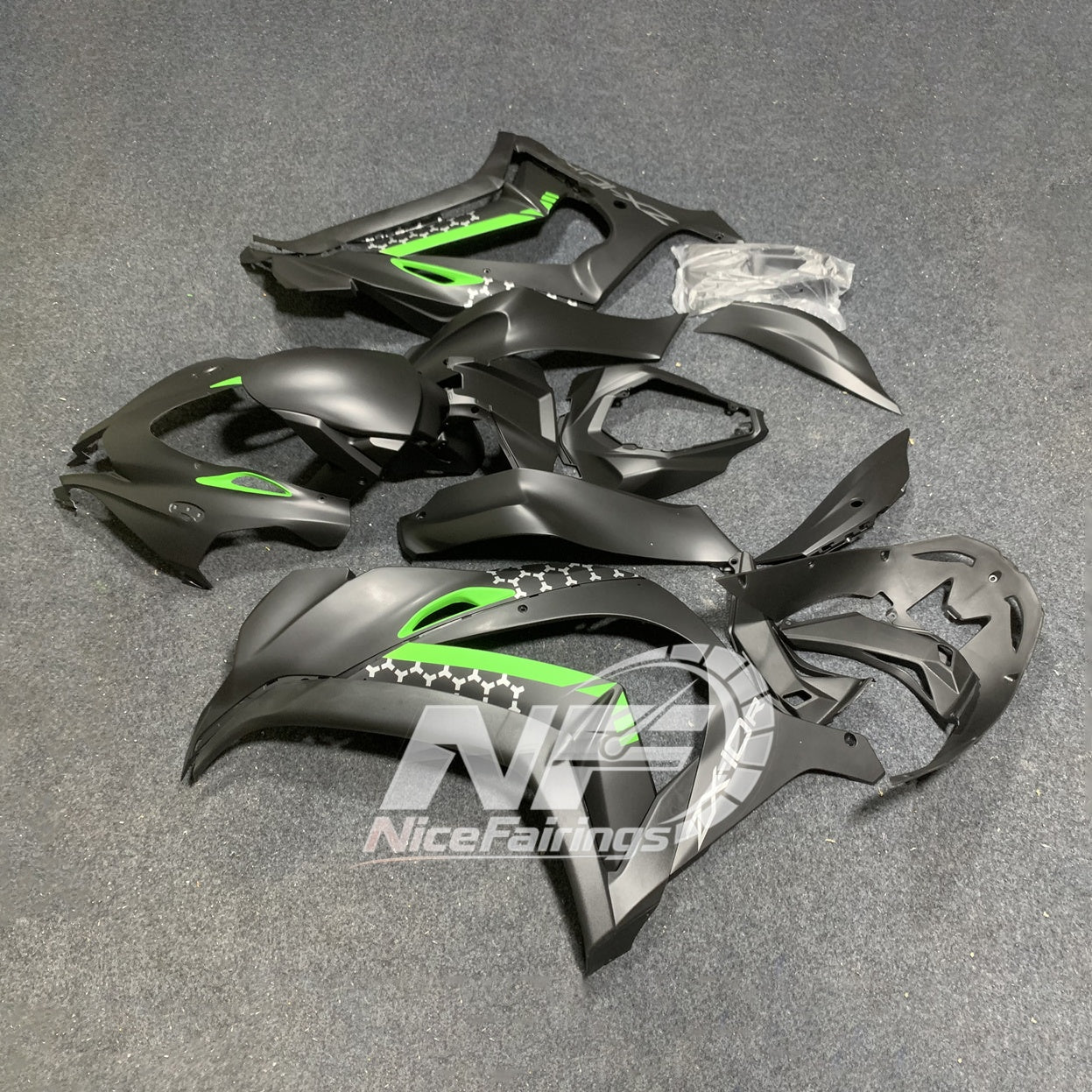 For Kawasaki ZX10R 2016-2020 ( ) Aftermarket Carbon Fiber Pattern Custom Color Paint Fairings Kit | NiceFairings - front angle image