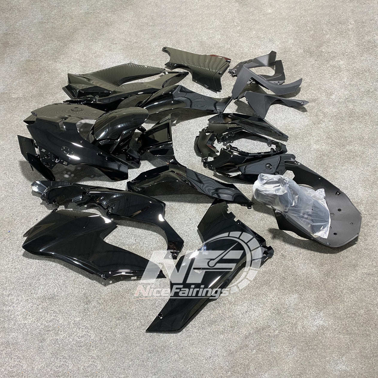 For Kawasaki ZX10R 2021-2026 Design 02 Fairings Kit | NiceFairings - front angle image
