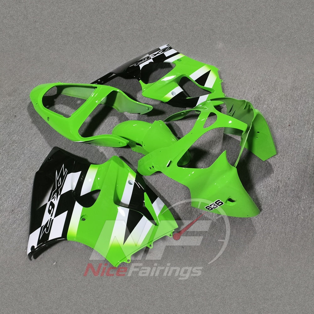 Kawasaki ZX6R 2000-2002 Lime green white angular graphic - angled view