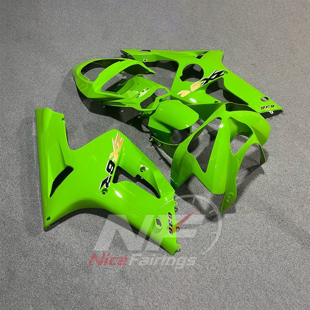 Kawasaki ZX6R 2003-2004 Bright lime green bodywork - angled view