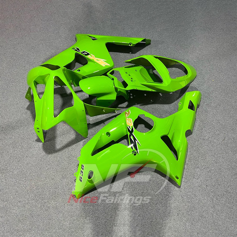 Kawasaki ZX6R 2003-2004 Bright lime green bodywork - angled view
