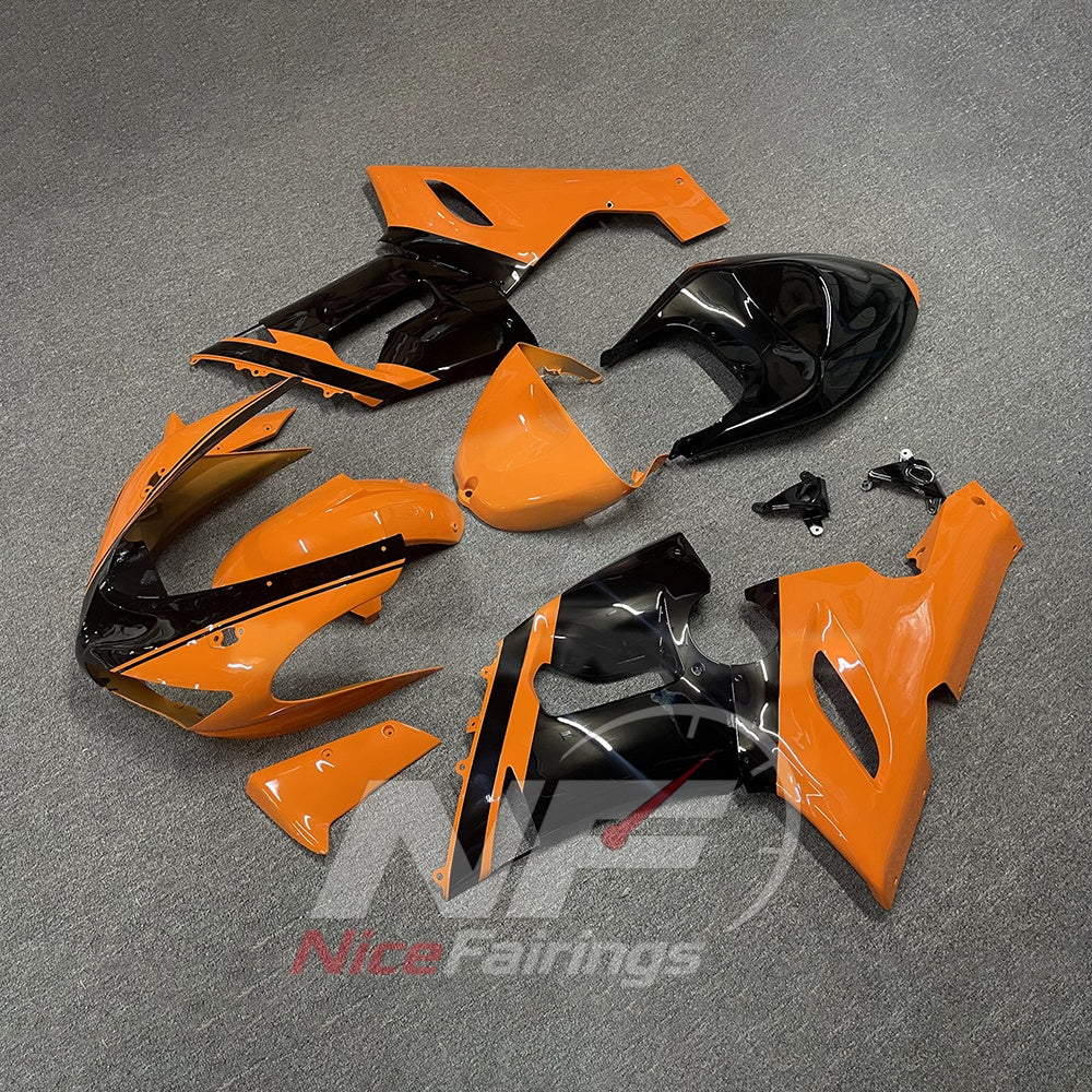 Kawasaki ZX6R 2005-2006 Orange black split panels - angled view