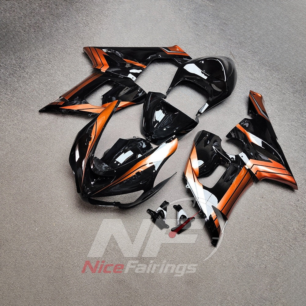 Kawasaki ZX6R 2005-2006 Orange black white streaks - angled view