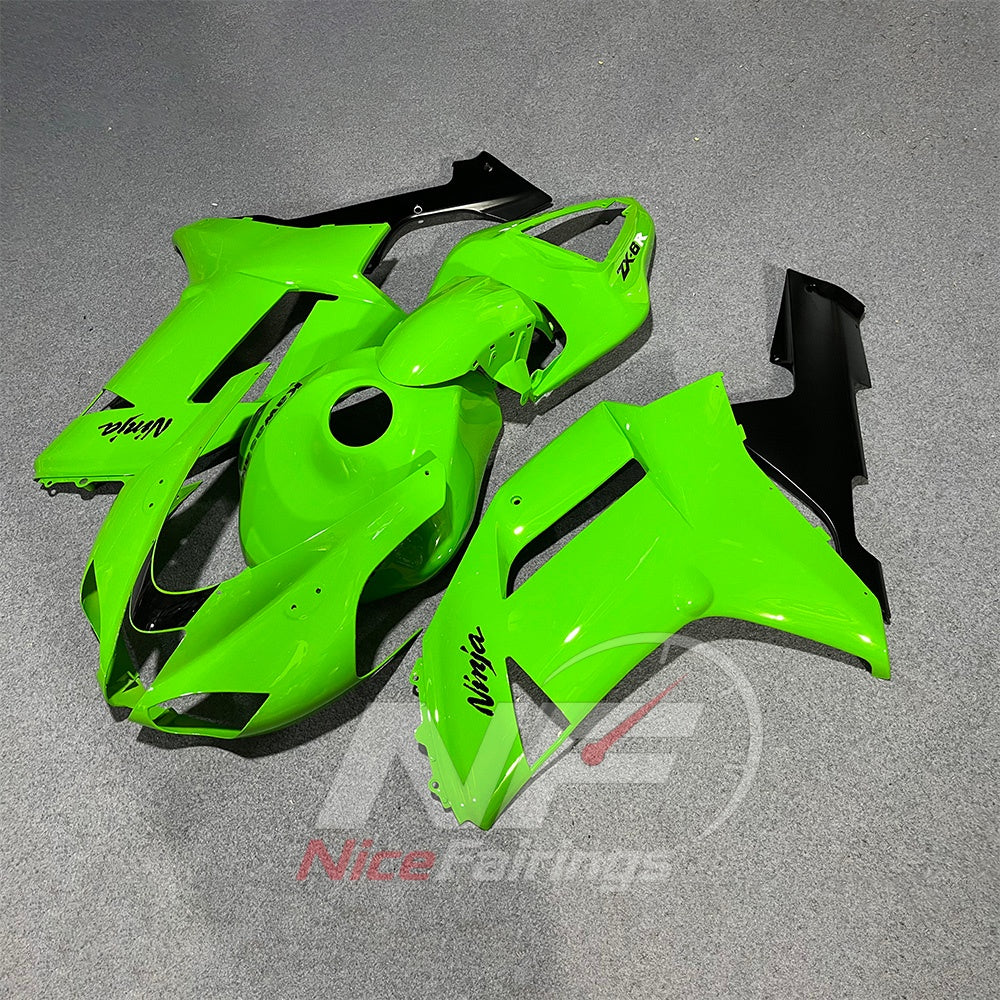 Kawasaki ZX6R 2007-2008 Green body panels - angled view