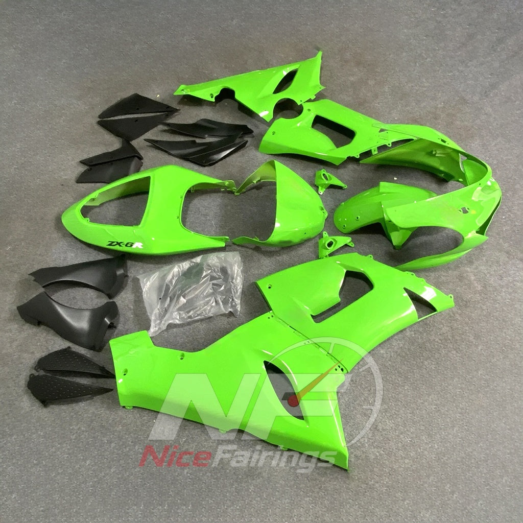 Kawasaki ZX6R 2005-2006 Plain green bodywork - angled view