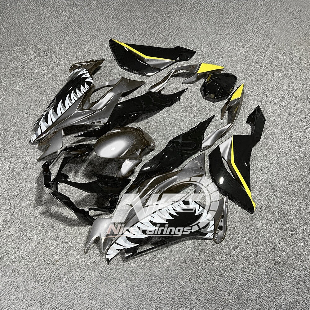 ZX6R 636 2019-2023 Painted Motorcycle Bodywork Red Black Tank Cover | NiceFairings - front angle image