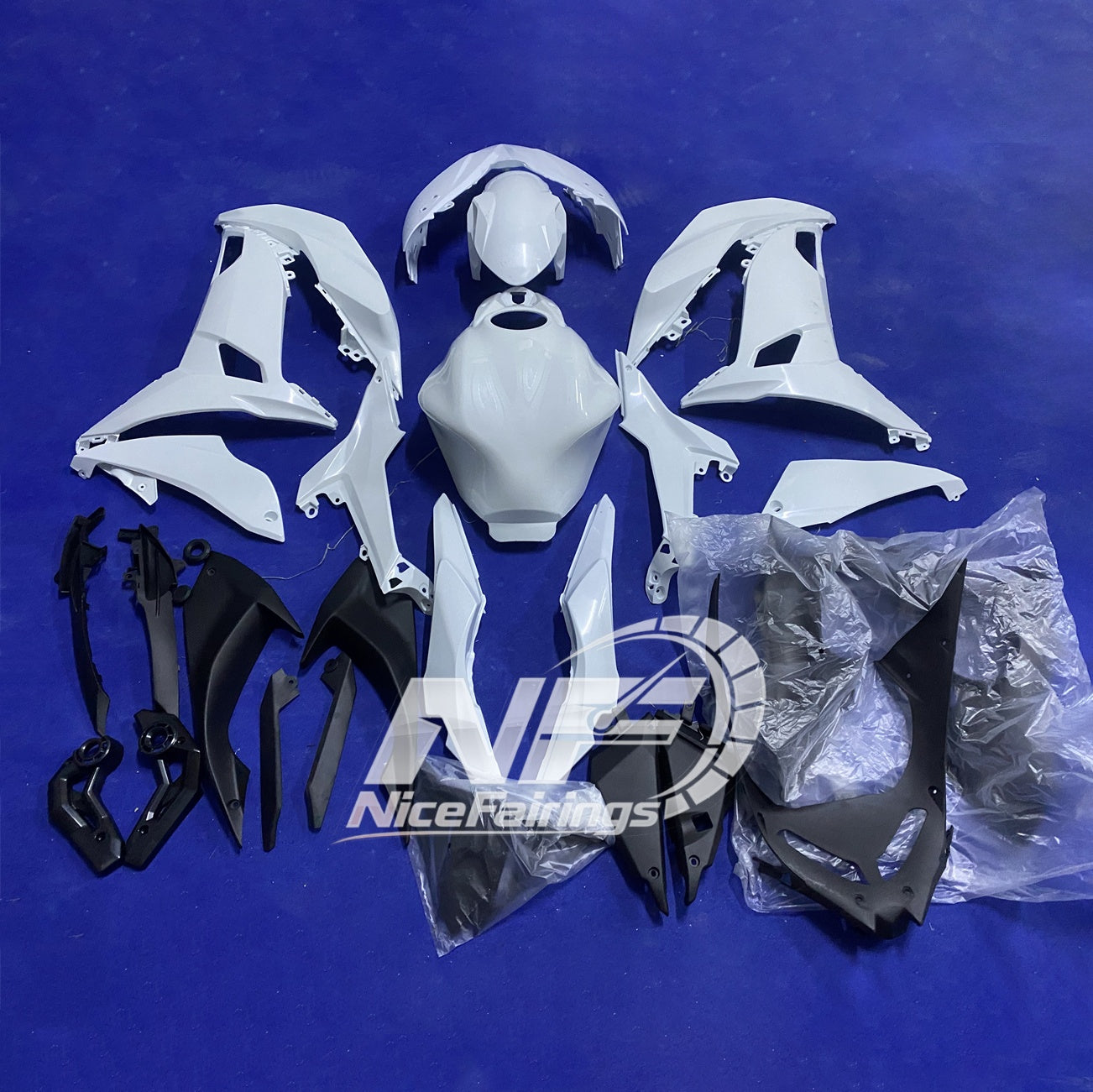 KAWASAKI Ninja 650 ER-6F 2017-2019 ABS Fairing Kit white blue tank-cover | NiceFairings - front angle image