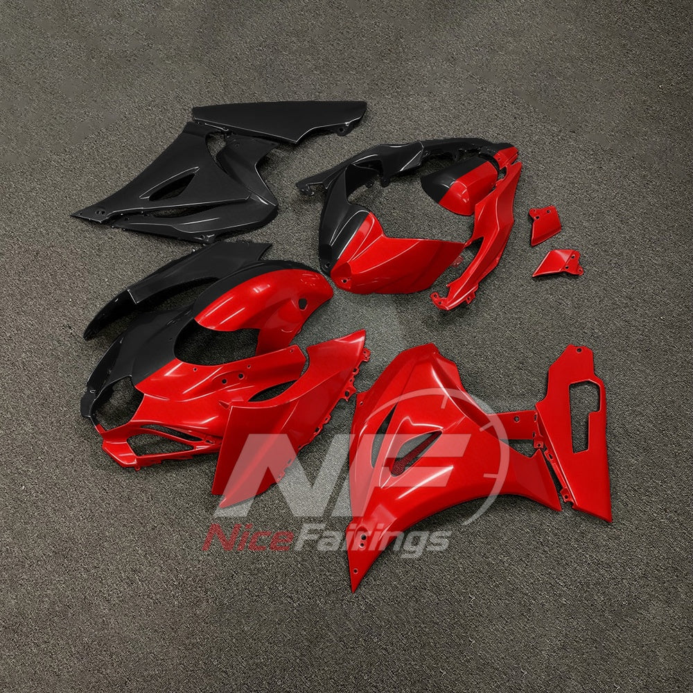 For Suzuki GSXR1000 K17 17-26 ABS Body Kit Red Black Street Track Fairings | NiceFairings - front angle image