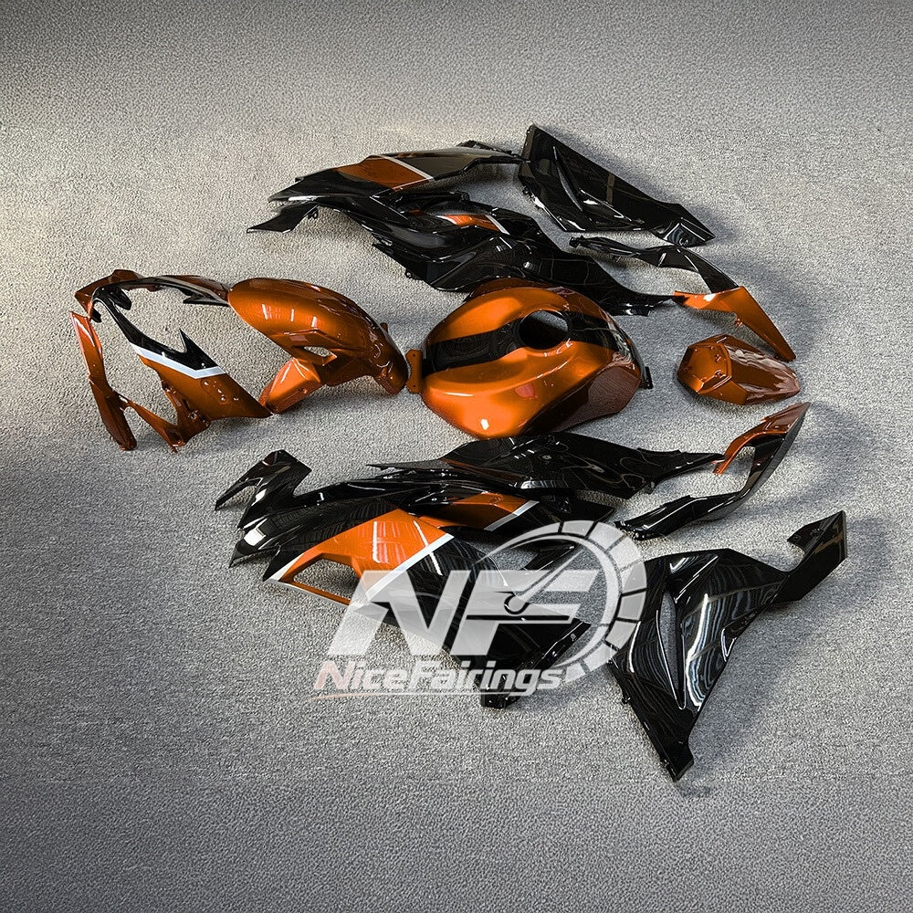 ZX6R 636 2019-2023 Painted Motorcycle Bodywork Grey Red Tank Cover | NiceFairings - front angle image