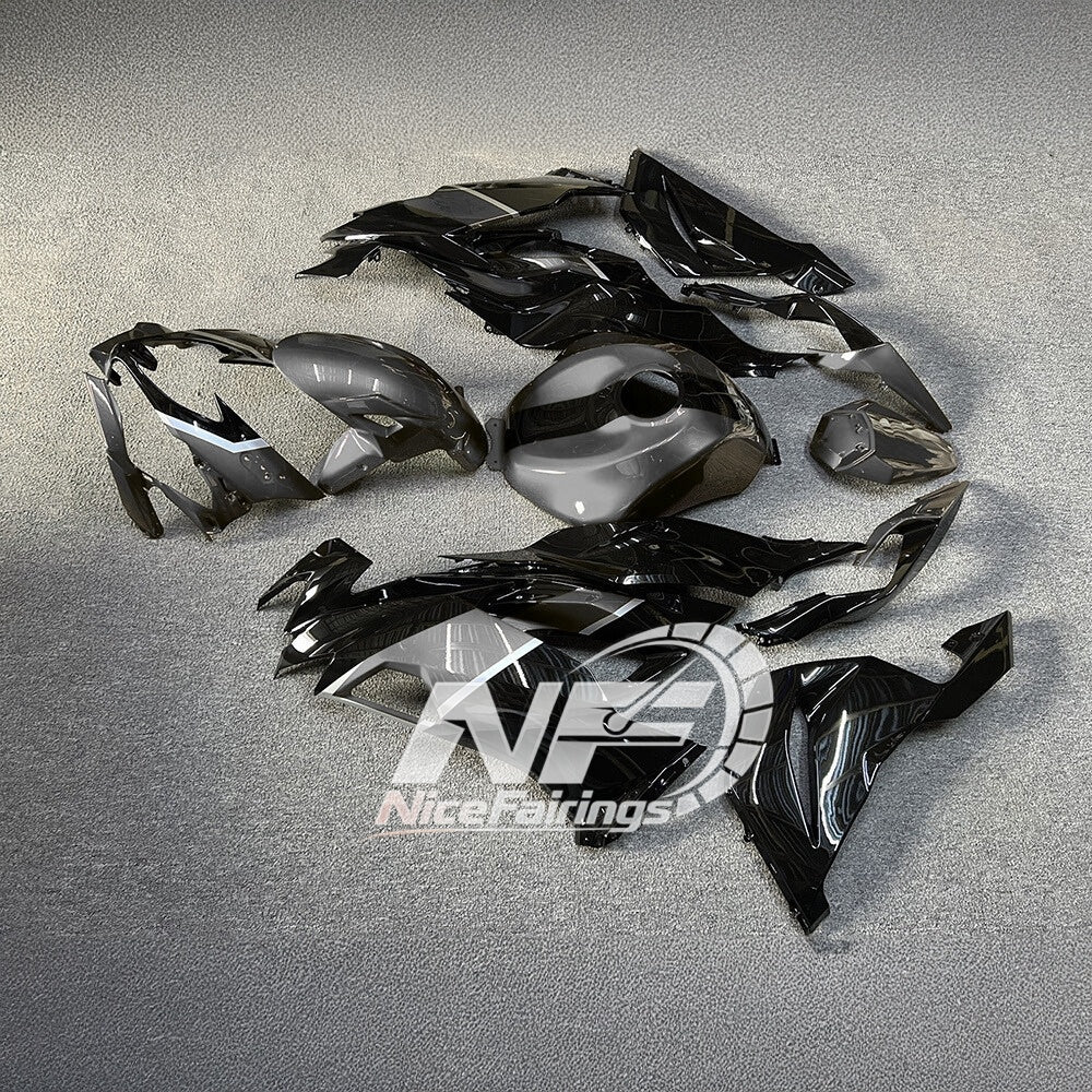 Ninja ZX6R 636 2019-2023 Sportbike Plastics Track Edition Tank Cover | NiceFairings - front angle image