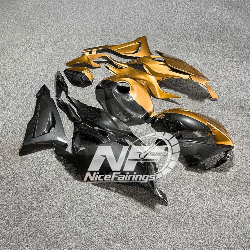 For Kawasaki Ninja ZX-6R 636 2024-2025 Custom Fairings Race Replica Tank Cover | NiceFairings - front angle image