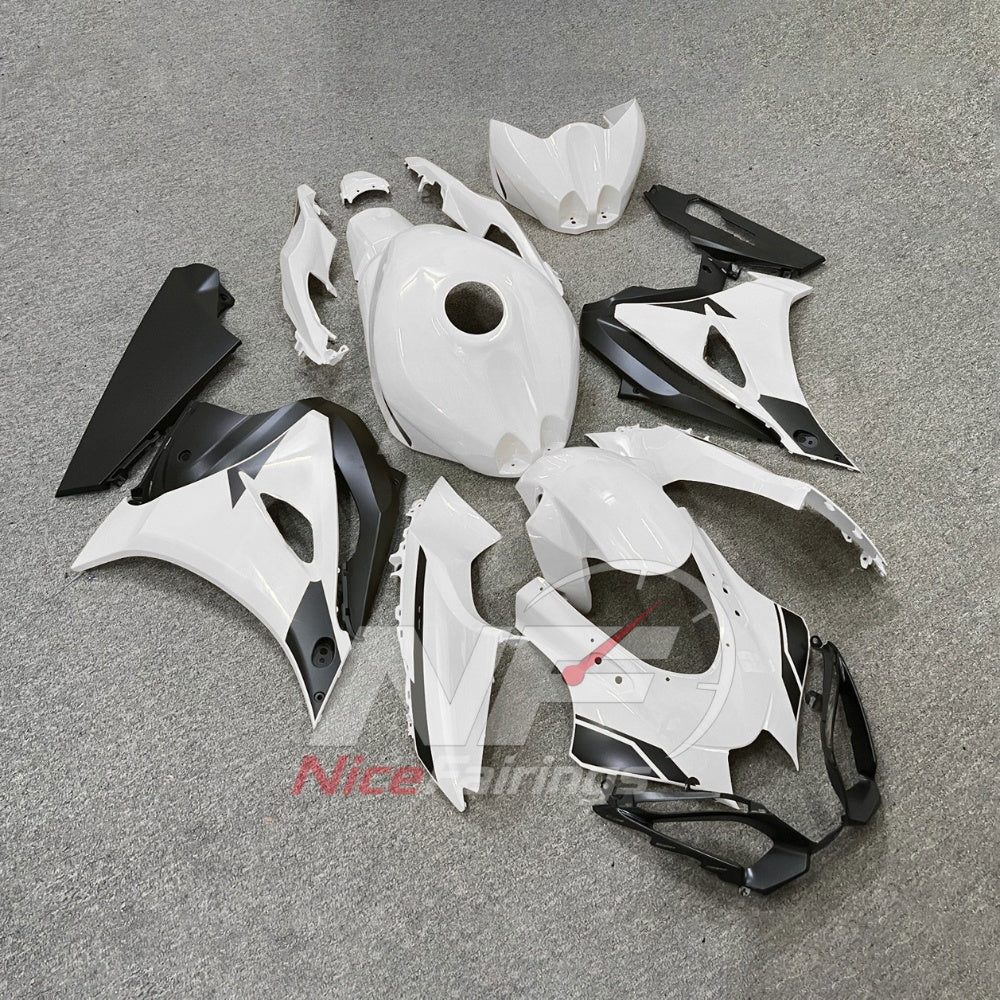 For Suzuki GSXR1000 K17 2017-2026 ABS Fairing Kit Black Painted Bodywork | NiceFairings - side angle image