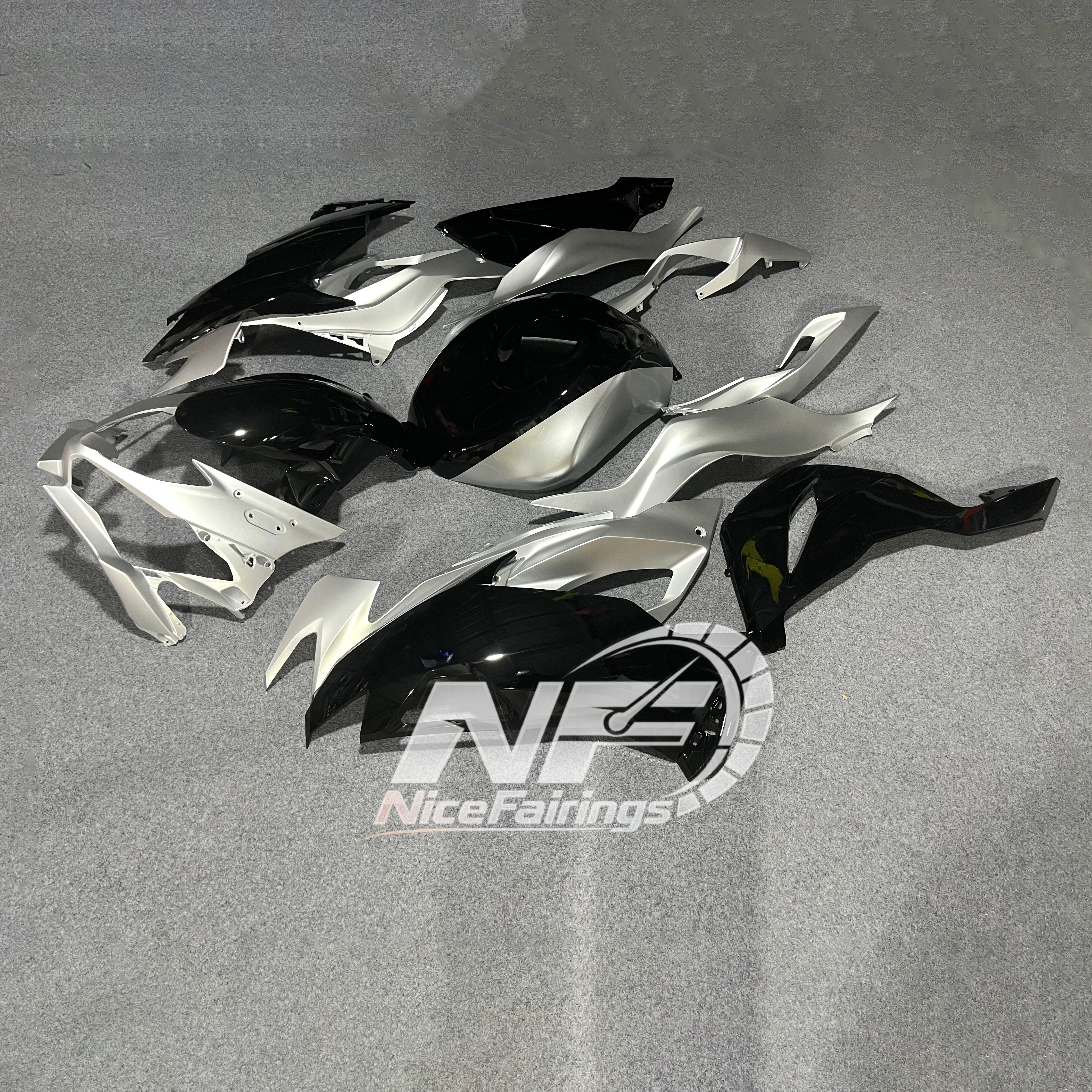 Kawasaki Ninja ZX-6R 636 2019-2023 Custom Fairings Lime Green Tank Cover | NiceFairings - side angle image