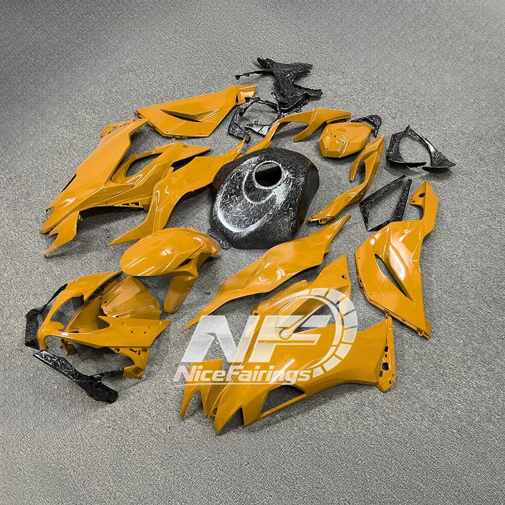 For Kawasaki Ninja ZX-6R 636 2019-2023 Custom Fairings Lime Green Premium Edition | NiceFairings - side angle image
