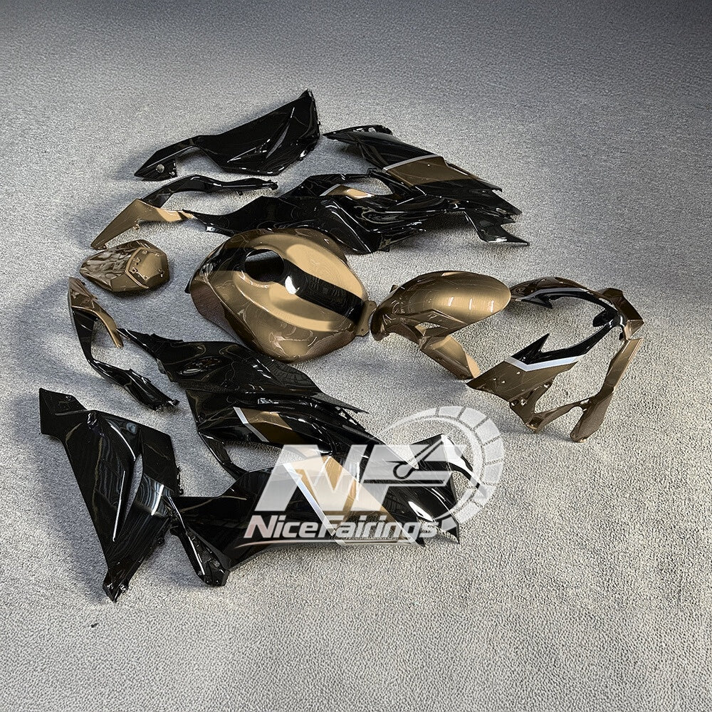 Kawasaki ZX-6R 636 2019-2023 Replacement Fairing Set Pearl White Tank Cover | NiceFairings - side angle image