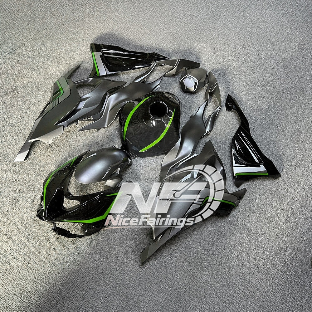 For Kawasaki Ninja ZX-6R 636 2024-2025 Custom Fairings Matte Black Tank Cover | NiceFairings - side angle image