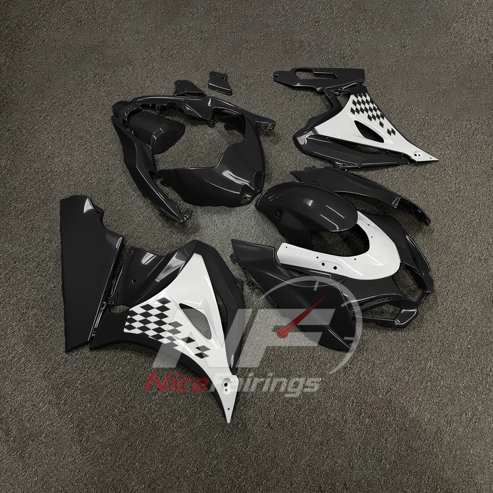 For Suzuki GSXR1000 K17 2017-2026 K17 Motorcycle Fairing Kit Body Panels | NiceFairings - side angle image