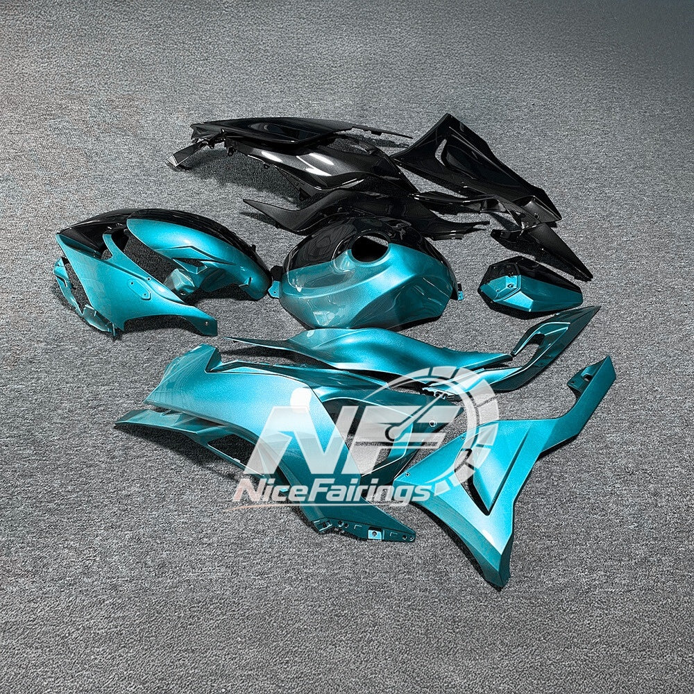 For Kawasaki Ninja ZX-6R 636 2024-2025 Custom Fairings Blue Silver Tank Cover | NiceFairings - rear angle image