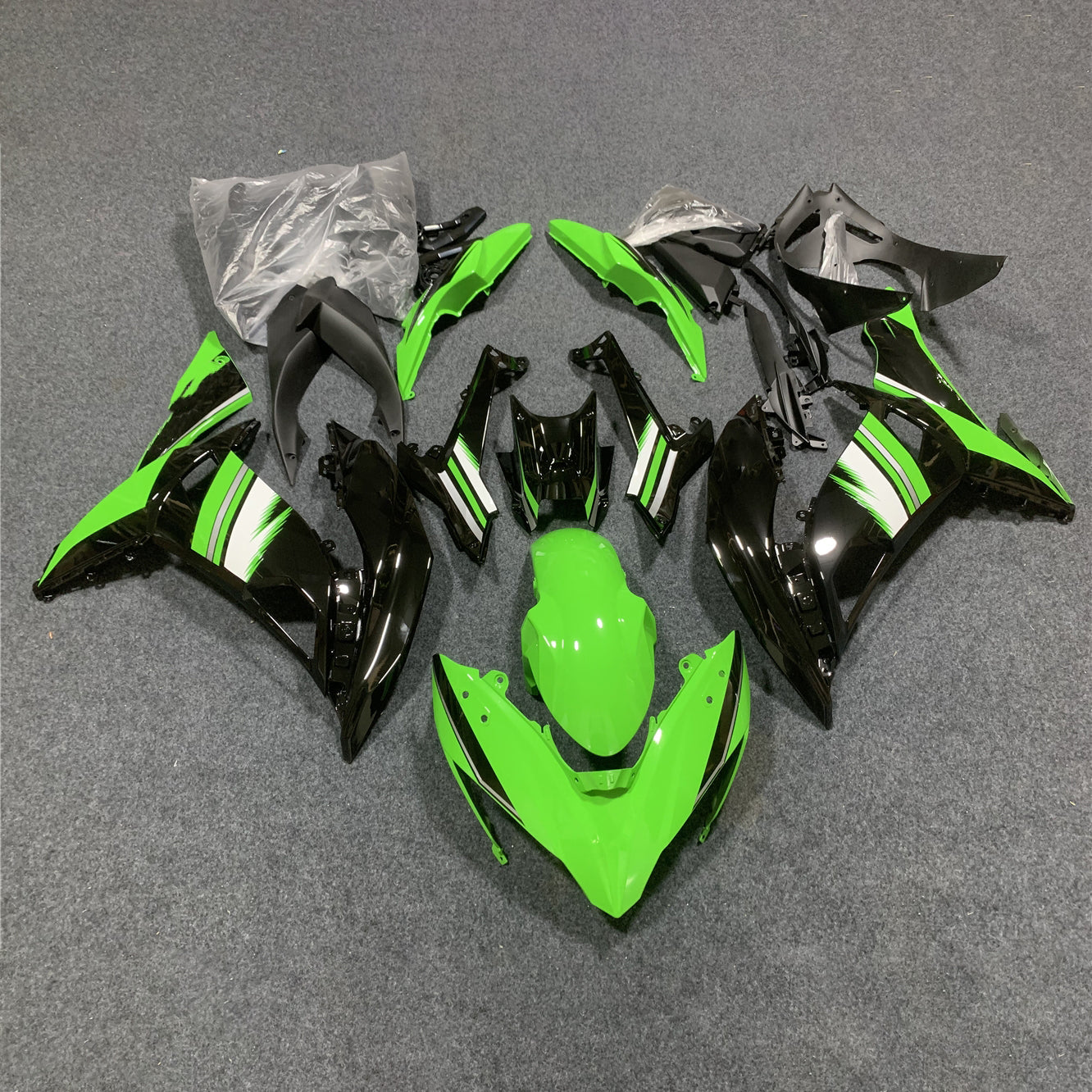 KAWASAKI Ninja 650 2017-2019 Sportbike Fairings white black | NiceFairings - paint design NO.2 option image