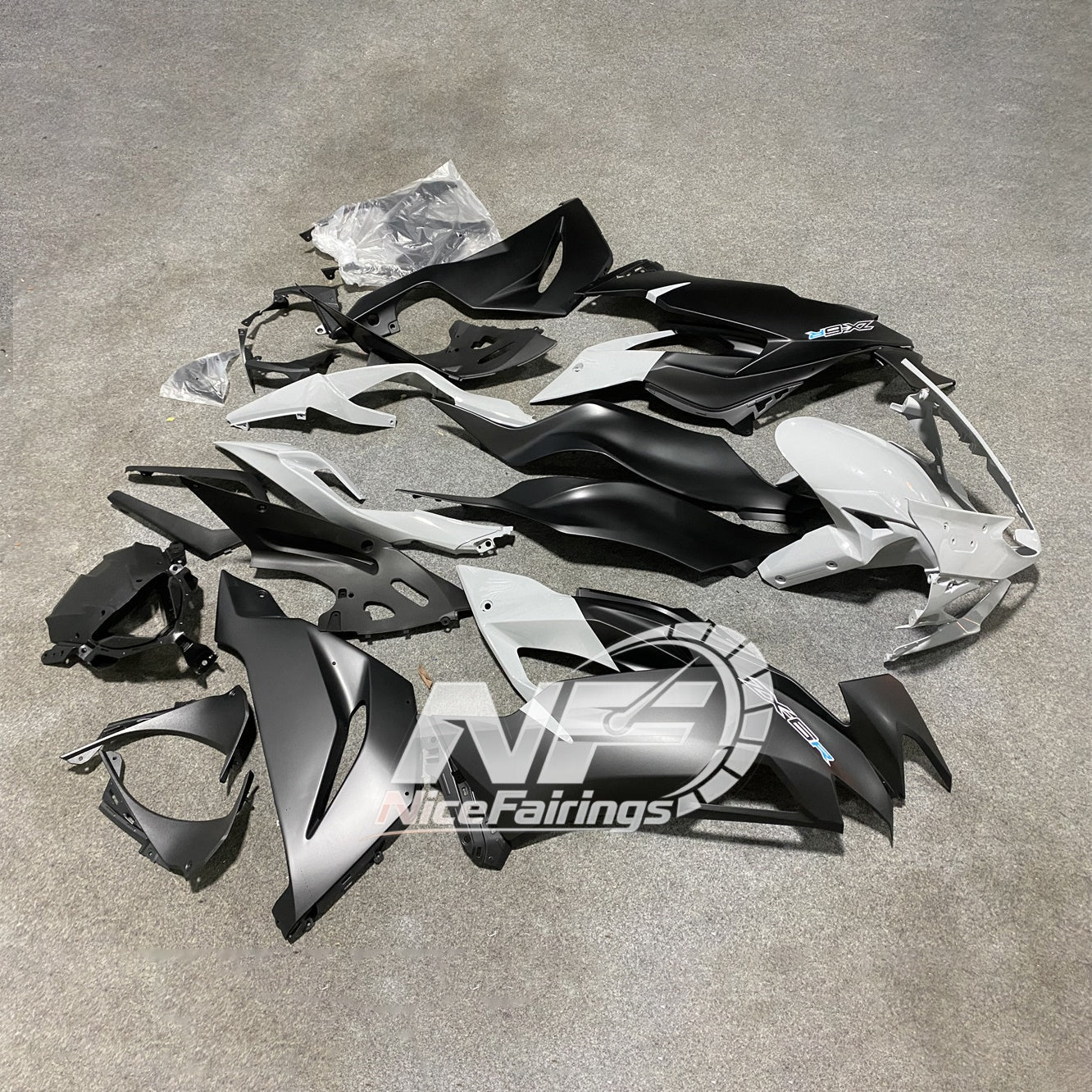 Kawasaki Ninja ZX-6R 636 2019-2023 Custom Fairings Matte Black | NiceFairings - main product image