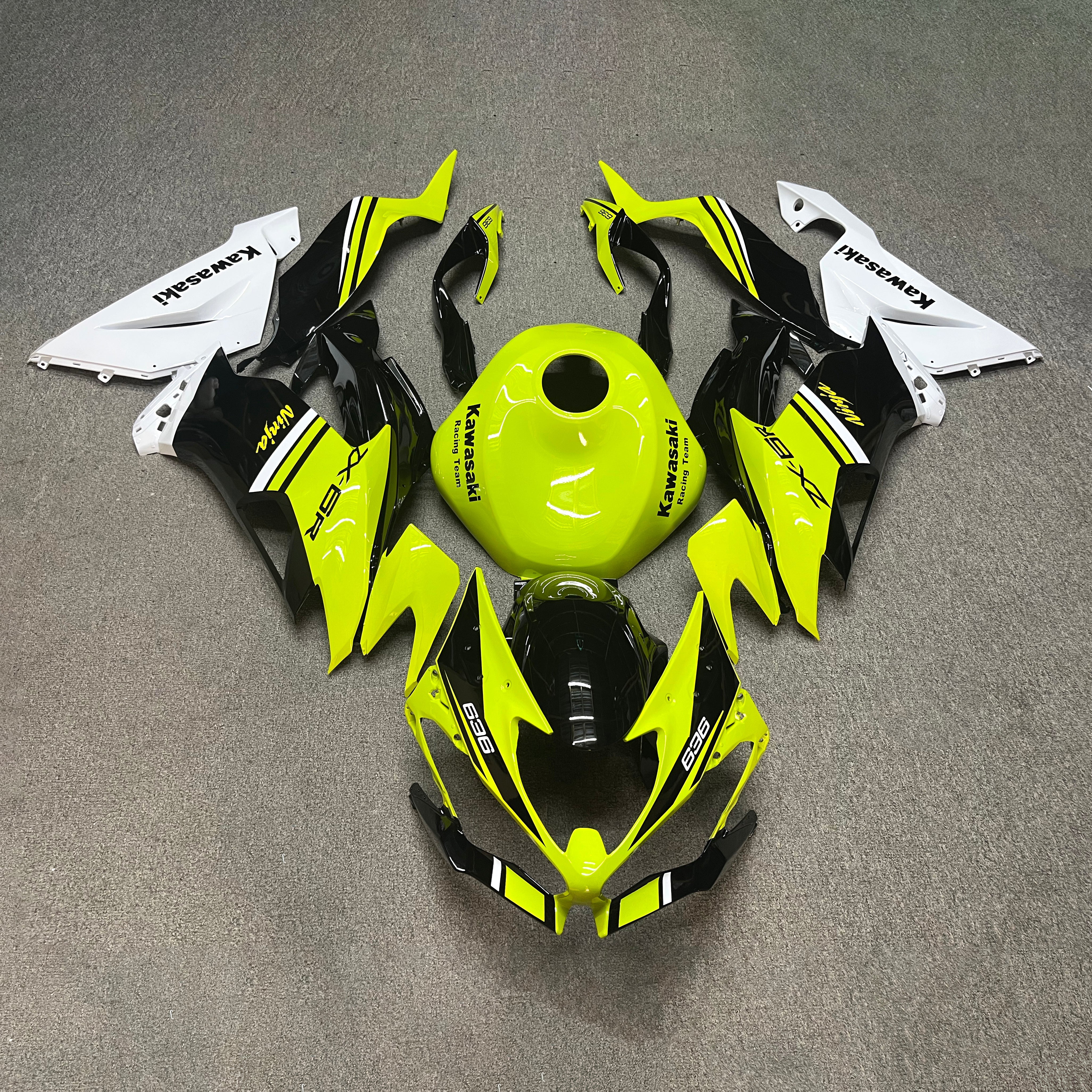 Kawasaki ZX6R 636 Custom Painted ABS Body Kit Matte Black Tank Cover | NiceFairings - paint design NO.4 option image