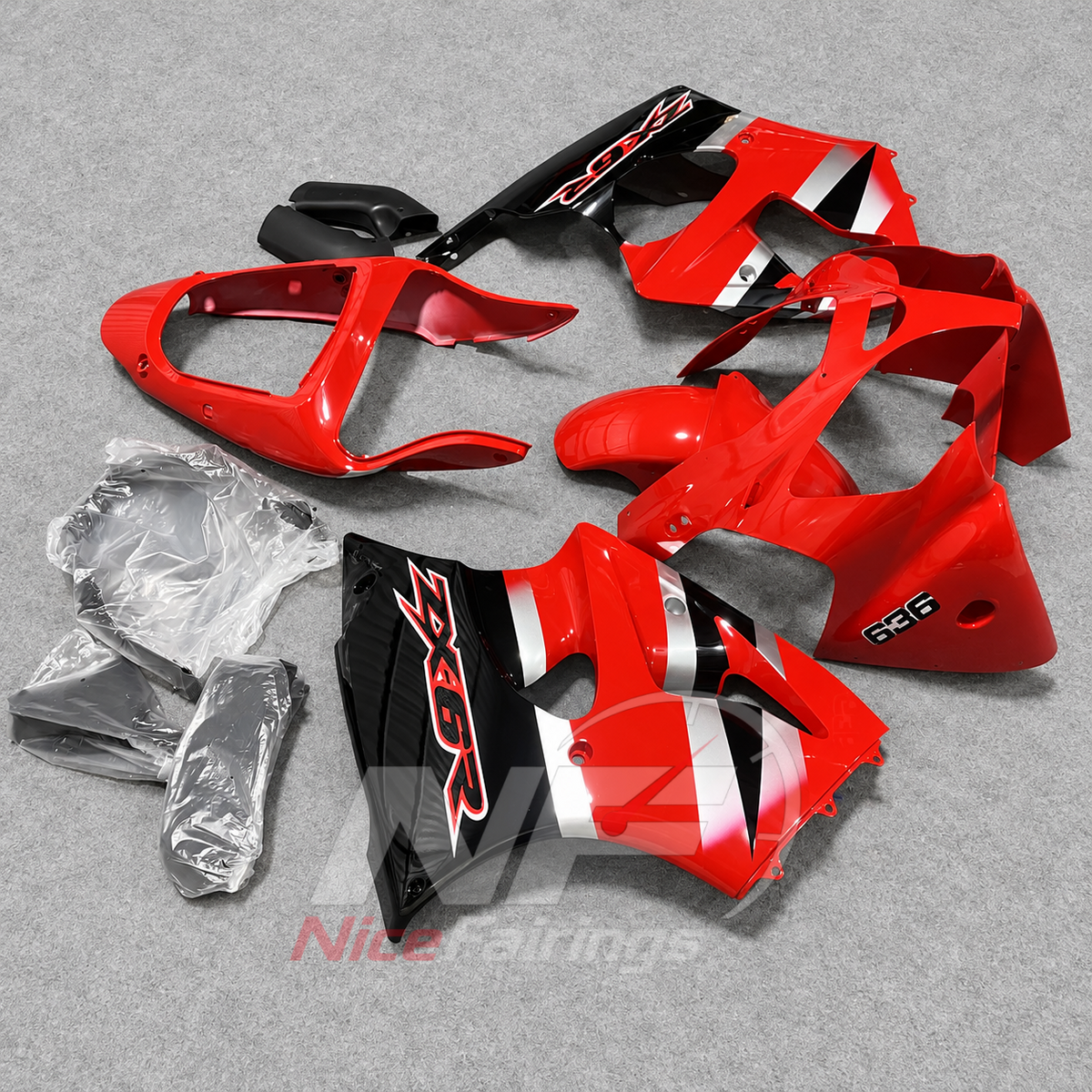 Kawasaki ZX6R 2000-2002 Red panels with black white graphics - angled view