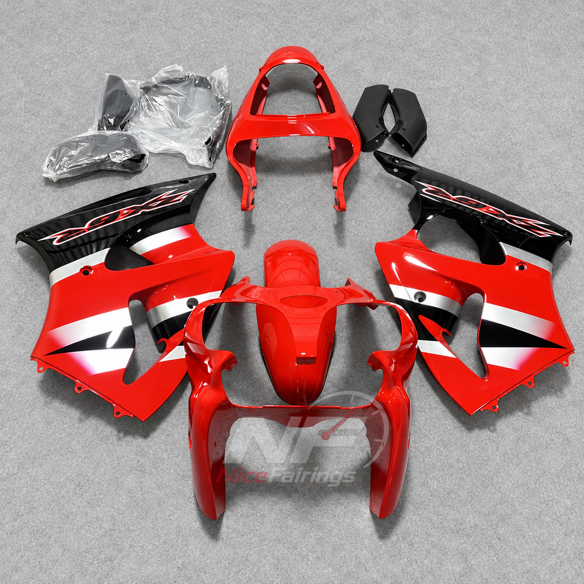 Kawasaki ZX6R 2000-2002 Red panels with black white graphics - front view