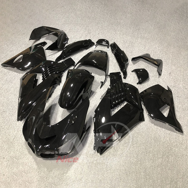 Aftermarket Fairing Kit Fits 2006-2011 KAWASAKI Ninja ZX-14 / ZZR1400 - ABS Plastic Bodywork - Black White | NiceFairings - front angle image