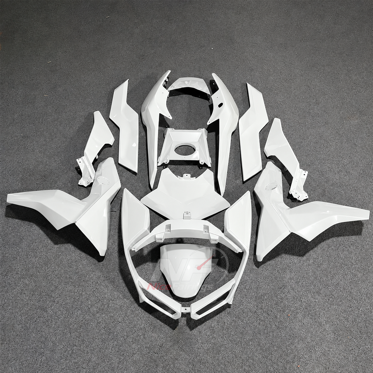 Fairings Kit Fits 2019-2025 BMW C400GT - Injection-Molded ABS Plastic - White Black | NiceFairings - main product image