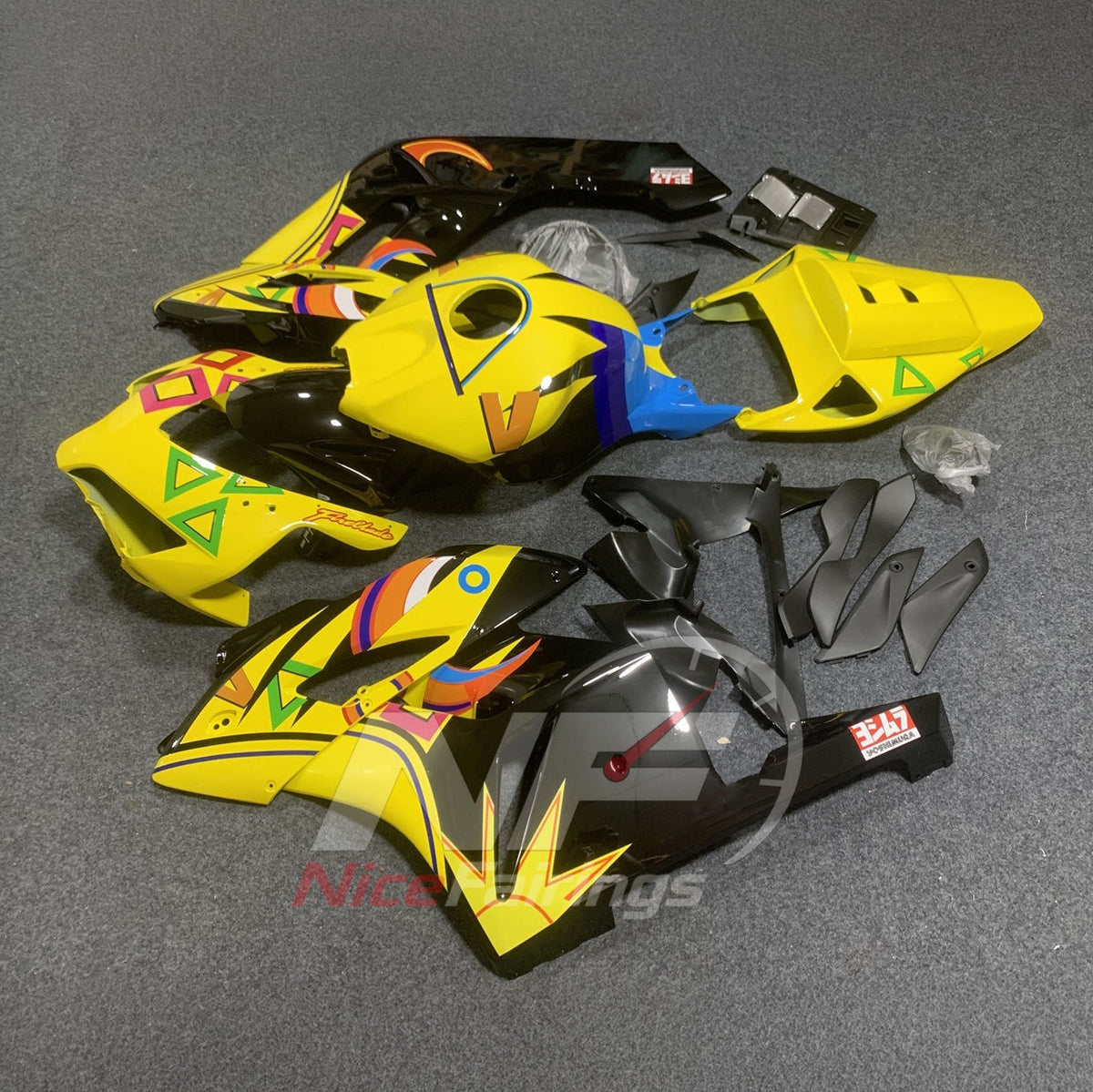 Aftermarket Cowling Panel Set Fits HONDA CBR1000RR 2004-2005 | NiceFairings - side angle image