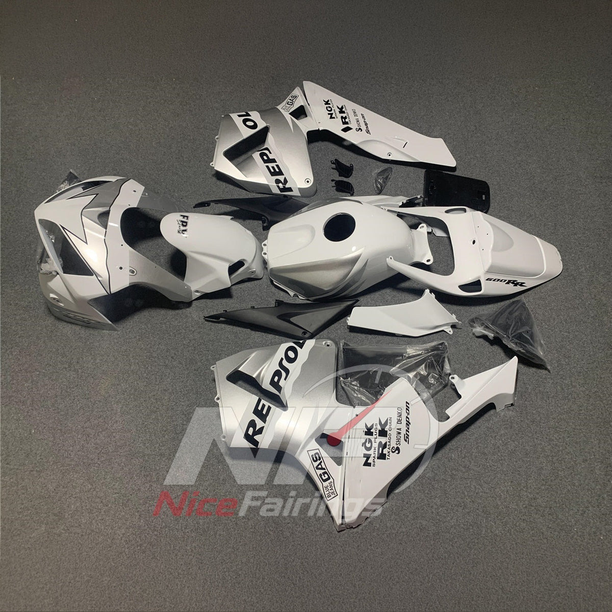 Custom-Painted Injection-Molded Panel Kit Compatible with Honda CBR600RR F5 2005-2006 | NiceFairings - front angle image