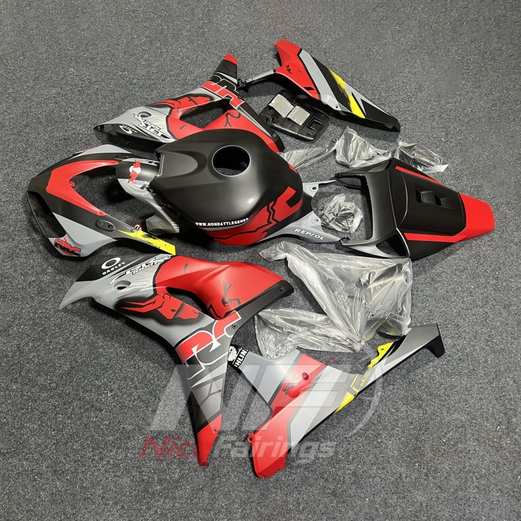 Painted Replacement Body Panels Compatible with 2006-2007 HONDA CBR1000RR | NiceFairings - side angle image
